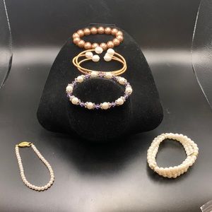 - 5 Faux pearl bead Bracelets 7in VNTG
